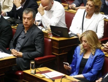 ΚΙΝΑΛ για την αποχώρηση του «Ποταμιού»: «Προσωπικές στρατηγικές δεν έχουν θέση στην Κεντροαριστερά»